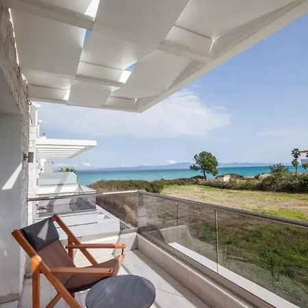 Maisonette In Front Of The Sea