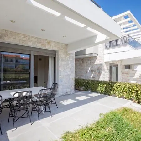 Villa Maisonette In Front Of The Sea