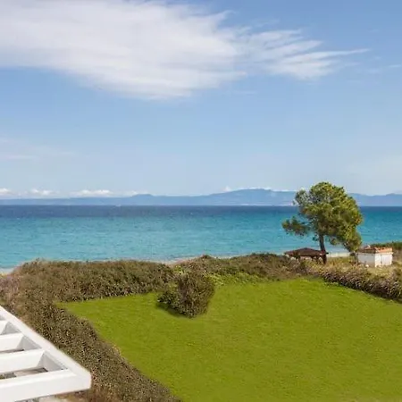 Maisonette In Front Of The Sea Ханиоти