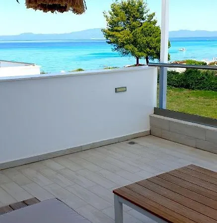 Maisonette In Front Of The Sea 别墅