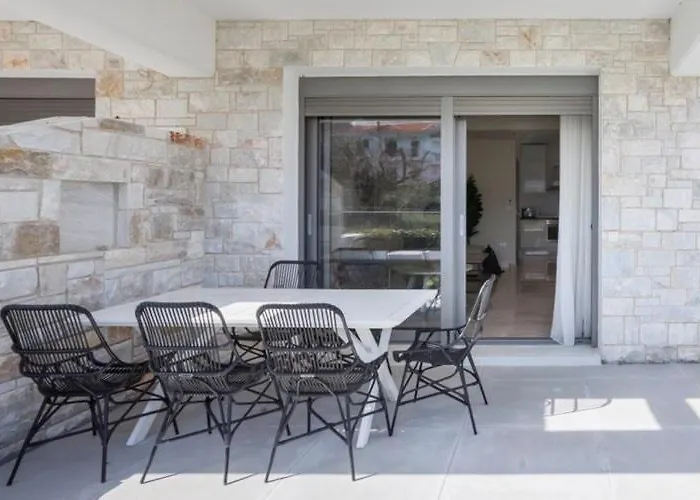 Maisonette In Front Of The Sea Villa