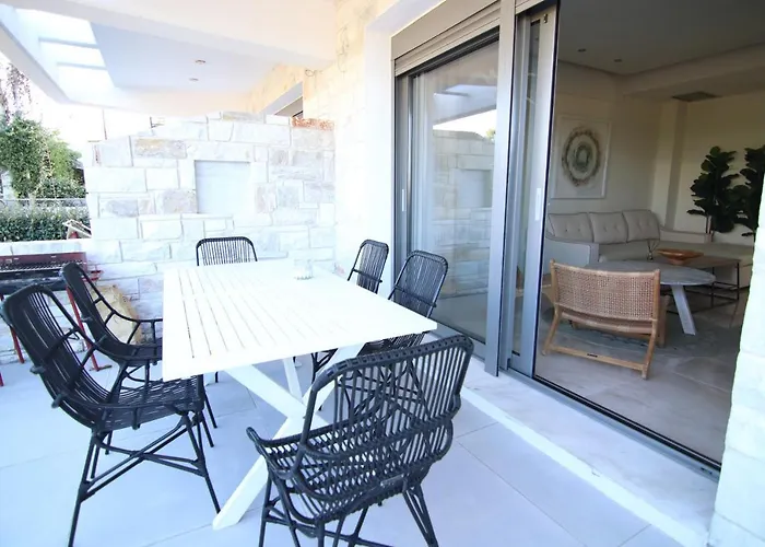 Villa Maisonette In Front Of The Sea *